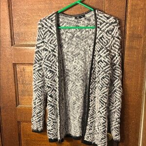 Relativity Furry Black and White Patterned Cardigan M